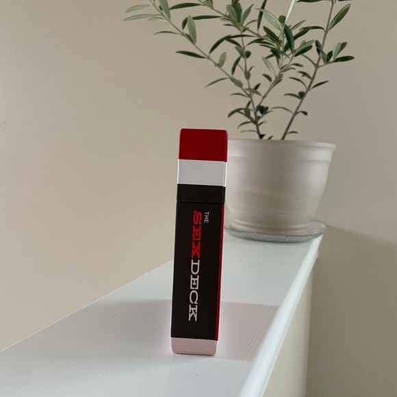 New - The Sex Deck box set of cards - Picture 2 of 4